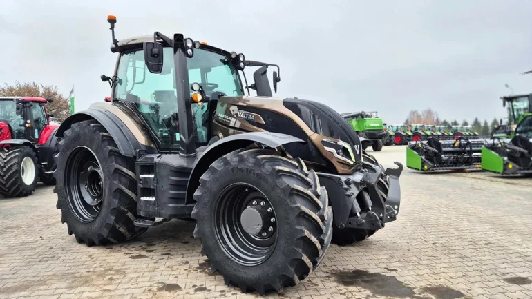 Ciągnik rolniczy Valtra T215 Versu Finansowanie 0%, pełna gwarancja