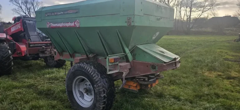 Rozsiewacz wapna amazone zg 5000