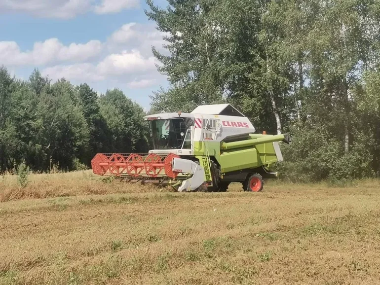 Kombajn zbozowy claas medion 310 stan bdb