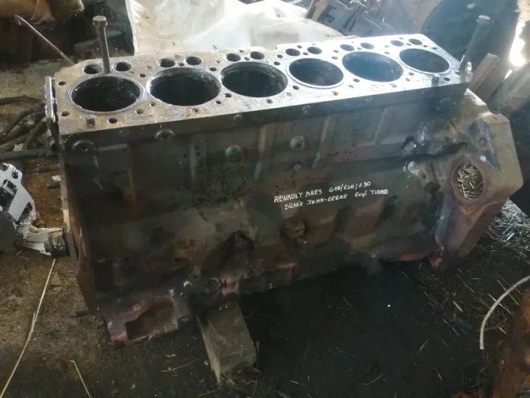 Silnik John deere 6 cyl Turbo/ Renault Ares 620/630/640