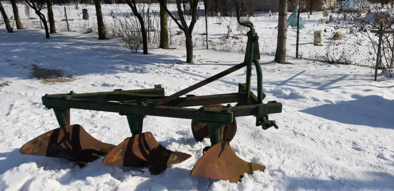 SPRZEDAM PŁUG 3 SKIBOWY GRUDZIĄDZ