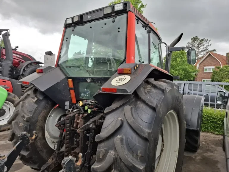 Traktor Valtra 8550 valmet