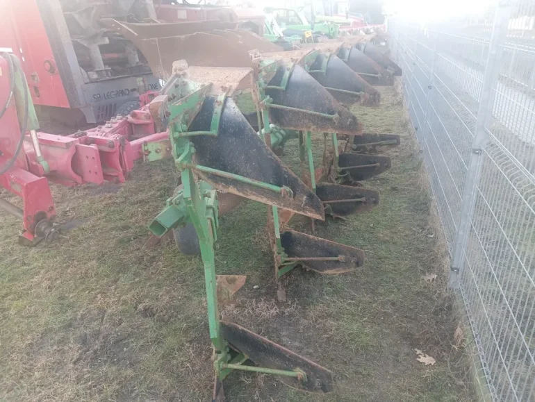 Pług Fenet 4 , 5 Unia 3 + 1 resor jak kverneland