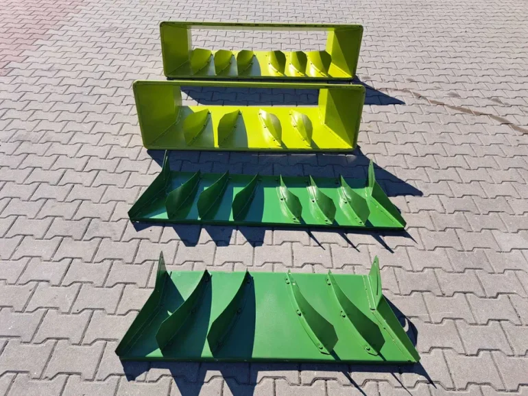 Pióropusz rozpylacz sieczkarni Claas John Deere 4 5 klawiszy