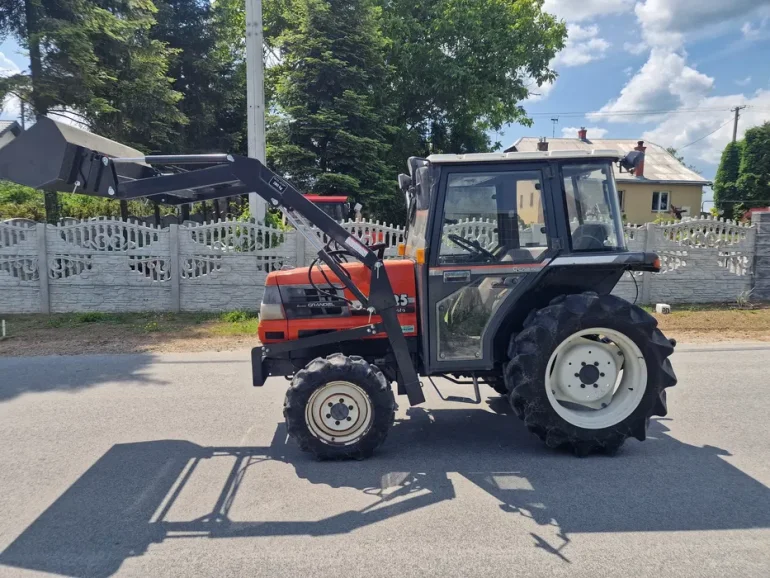 Japoński traktor Kubota GL 25 z Gwarancją tur Pług