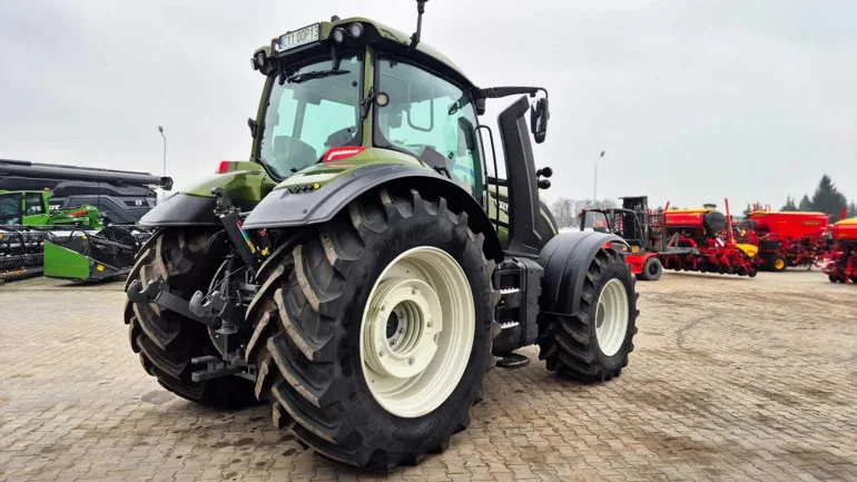 Ciągnik rolniczy Valtra T175 Versu Finansowanie 0%, pełna gwarancja