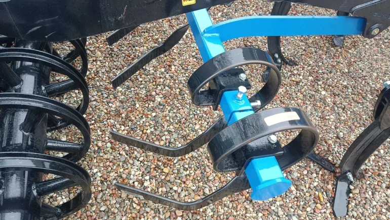 904344 / 904342 Niwelator 70x12 lewy / prawy Kockerling INDUSTRIEHOF