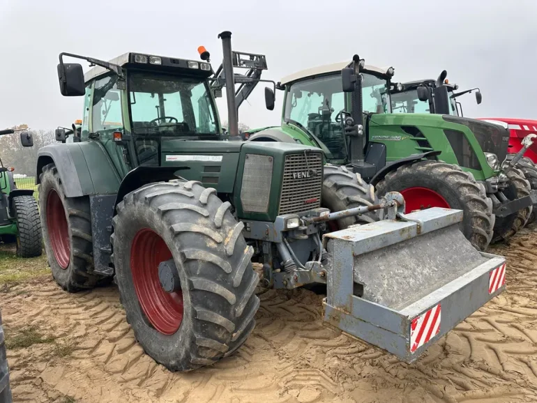Ciagnik fendt 824