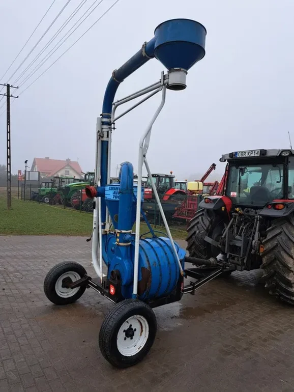 Dmuchawa ssąco tłocząca na ciagnik Kongskilde SUC 700