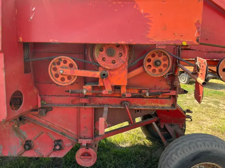 Sieczkarnia do słomy Bizon Z 056