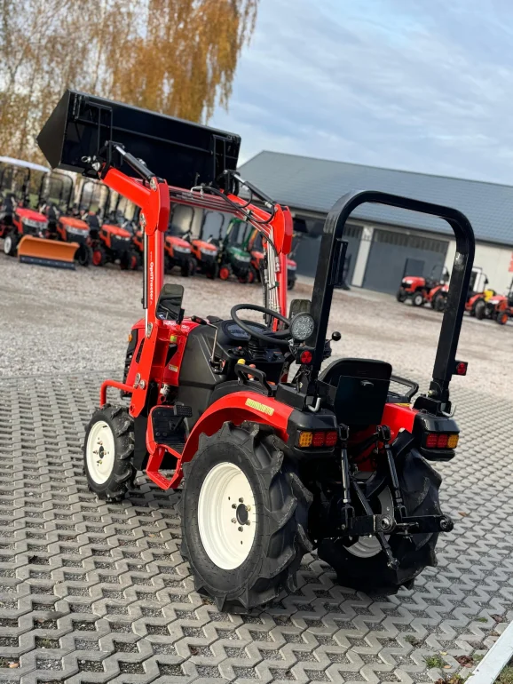 Hinomoto MB2025d 2025rok 25koni