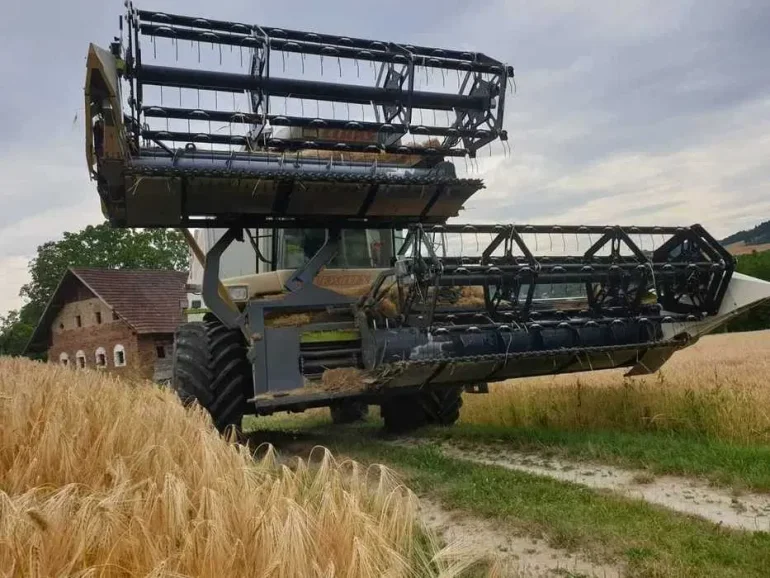 Cressoni CRX heder składany do zboża, rzepaku, FLEX