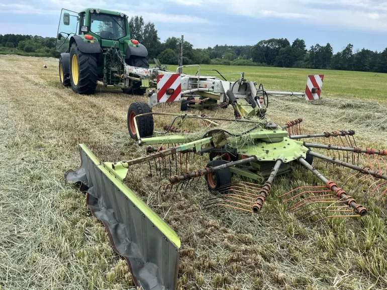Zgrabiarka Claas LINER 1550 twin profiline