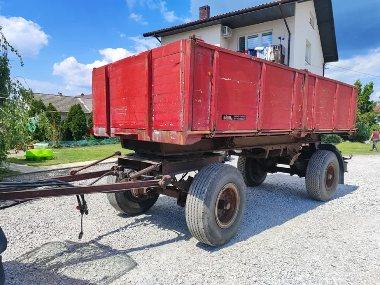 Przyczepa wywrotka 2 osiowa 16t