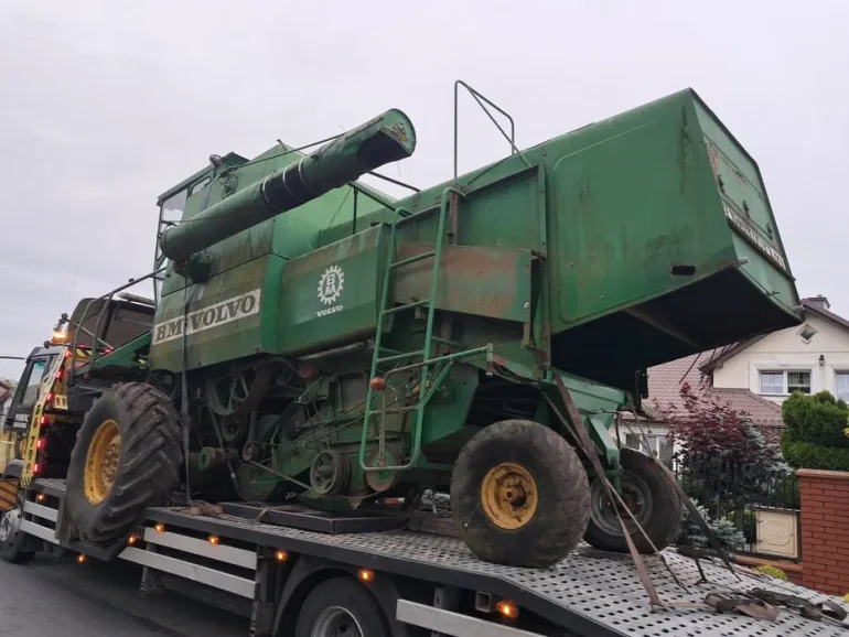 Kombajn zbożowy Volvo BM 950 na czesci BM 900