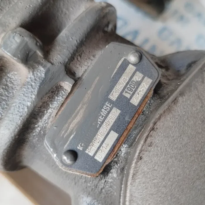Sprężarka na częsci LK1573 kompresor agco massey valtra