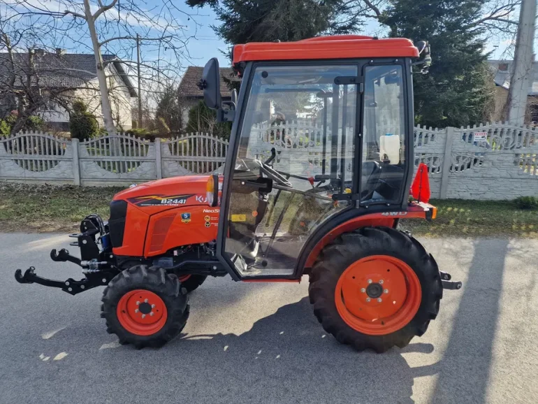 Traktorek Kubota B2441 Nowy Z Gwarancją