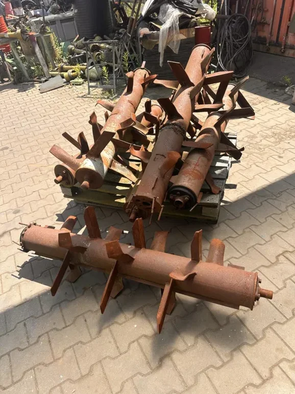 Wał adaptera do rozrzutnika Fortschritt T088