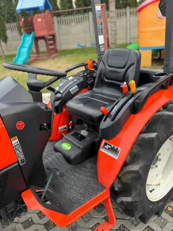 KUBOTA NB21,4X4,21hp,2020r,REWERS,Wspomaganie, Stan Idealny, ZAREJESTR