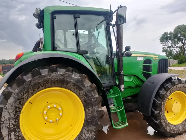 Ciągnik John Deere 6930 premium