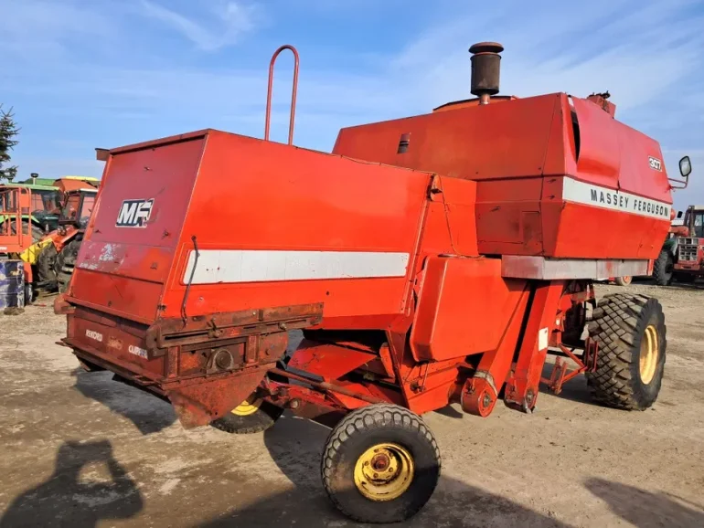 Sieczkarnia Massey Ferguson 307 kompletna