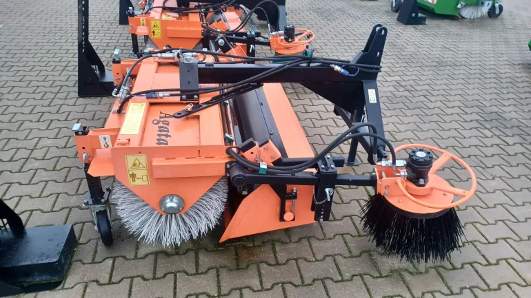 Pronar ZM1250 ZAMIATARKA ZAWIESZANA