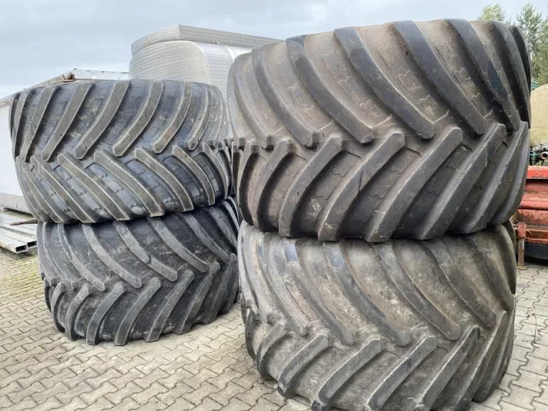 Opony 1050/50R32 BKT Agrimax RT600