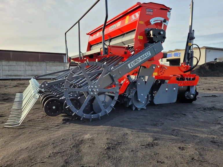 Siewnik nabudowany- agregat talerzowy