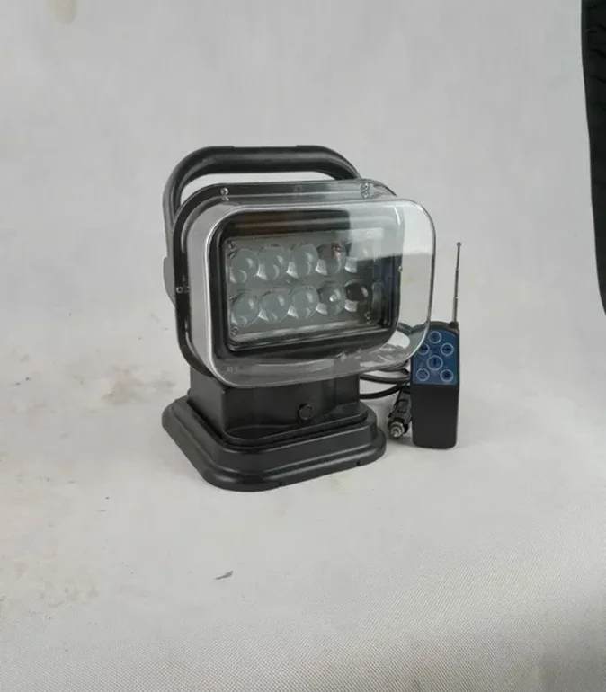 Lampa robocza Led kwadratowa, obrotowa na magnes 8500lm 10LEDx5W 50W