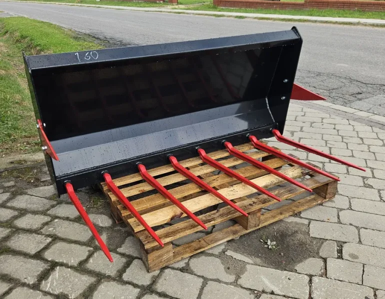 Osprzęt do ładowaczy czołowych do załadunku obornika ! WIDŁY KROKODYL