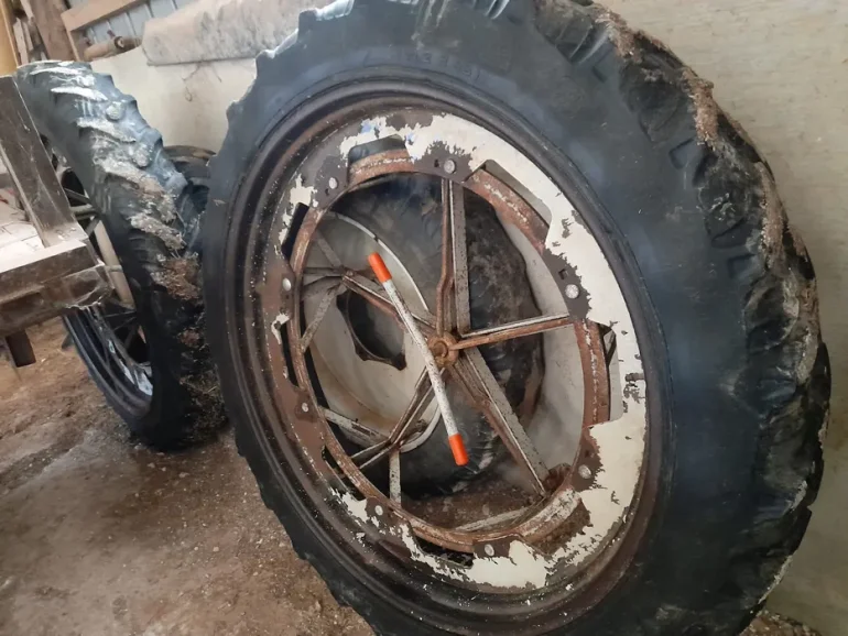 14 i 22cm Koła wąskie uniwersalne międzyrzędzi felgi NH Ford deutz fah