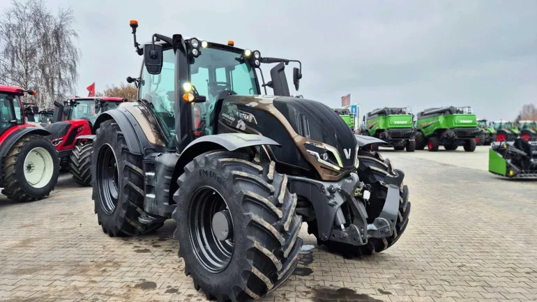 Ciągnik rolniczy Valtra T215 Versu Finansowanie 0%, pełna gwarancja