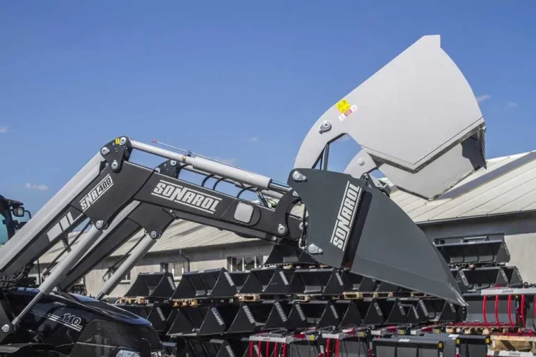 Wycinak kiszonki Sonarol ! Wybierak szczękowy 3w1 do pryzm i bel