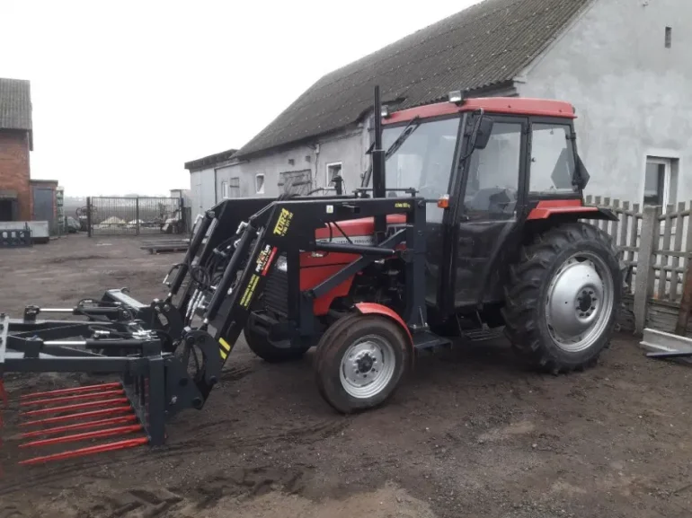 Firma ART-TUR Ładowacz Tur 4 euro ramka 900kg mega Mf 255. 235 . 3512