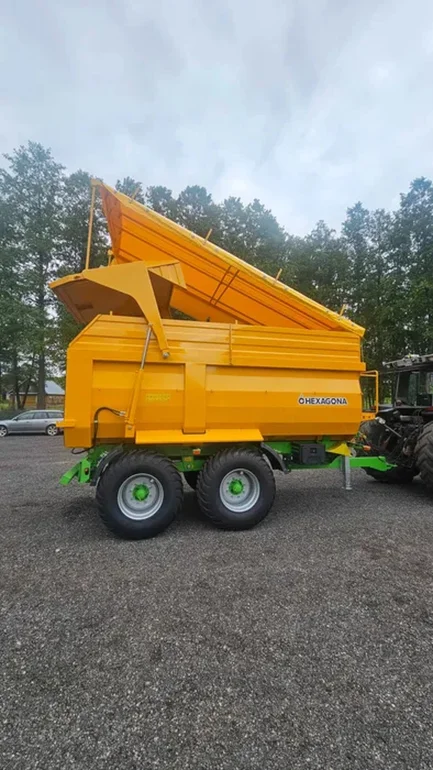 Przyczepa rolnicza skorupa, skorupowa tandem 12 ton Palaz Chexagona