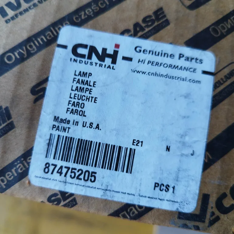 Lampa robocza ciagnik case new holland 8747.5205