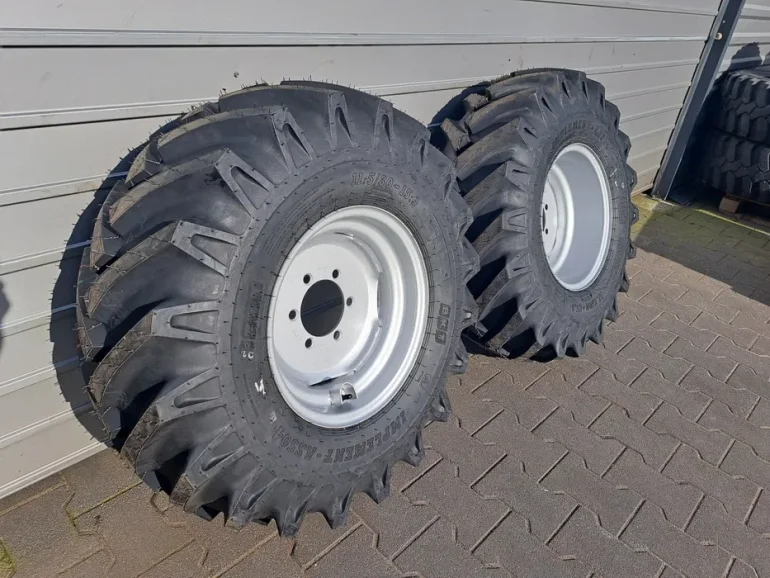 Komplet 2 szt koło balonowe BKT jodełka 11.5/80x15.3 Ursus C385 Zetor