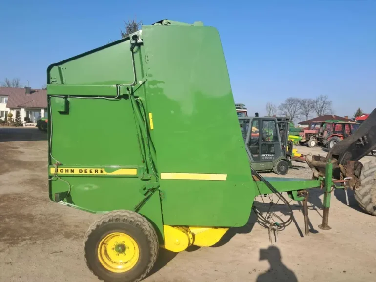 Prasa rolująca John Deere 550 w oryginale 545, 580 claas hesston