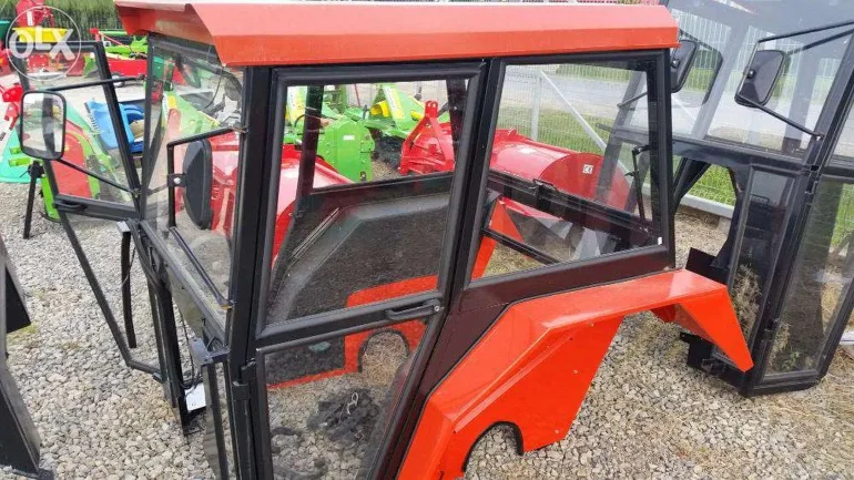 Kabina z blotnikami C-330 MF C 360 NOWA!