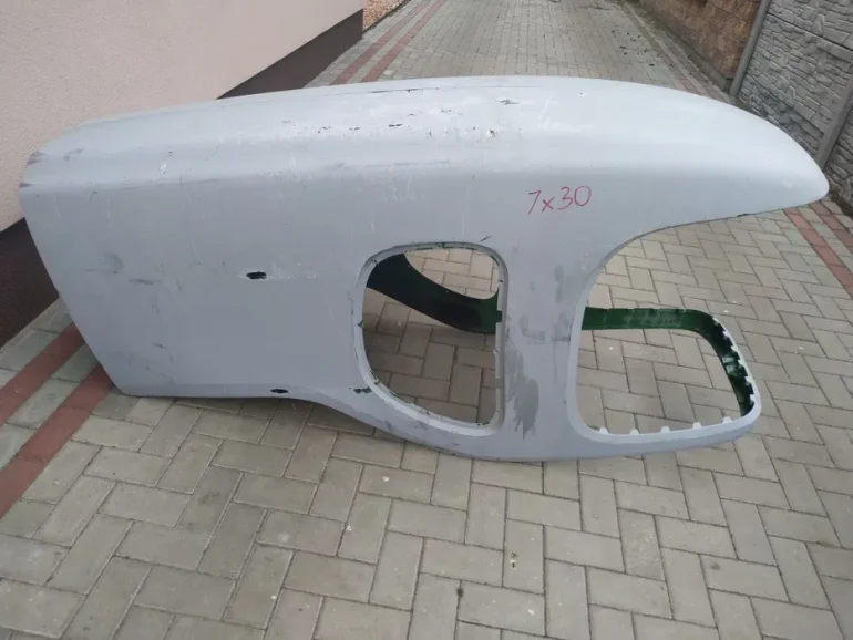 Maska John Deere 7430 lub 7530 Pokrywa silnika