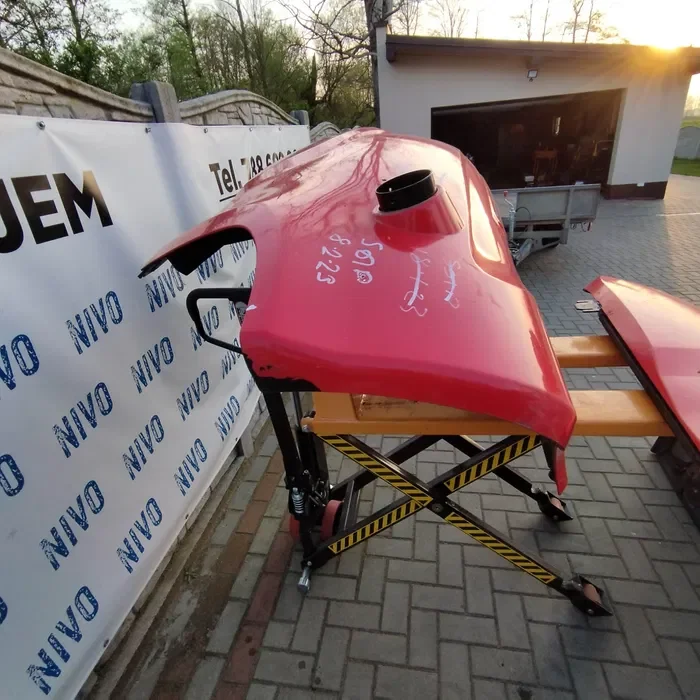 Maska pokrywa silnika Manitou MLT 630 105