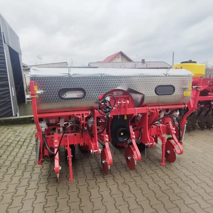 Siewnik do kukurydzy MASCHIO GASPARDO MT 4