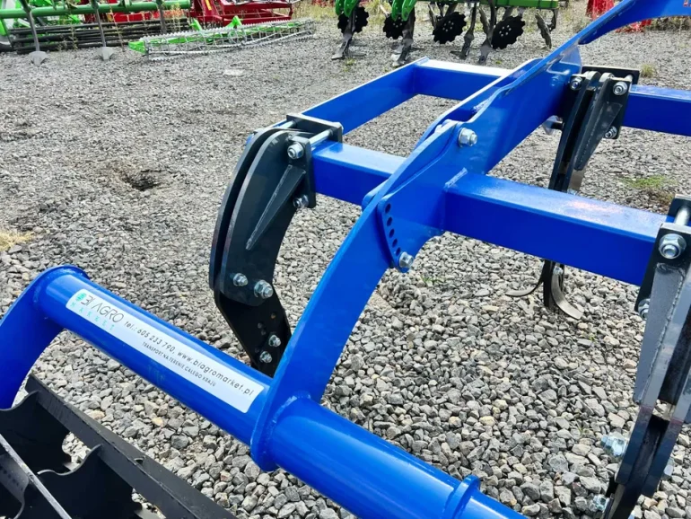 Bezorkowy pług dłutowy agregat ścierniskowy 1.6 - 2.6m bezorkowiec