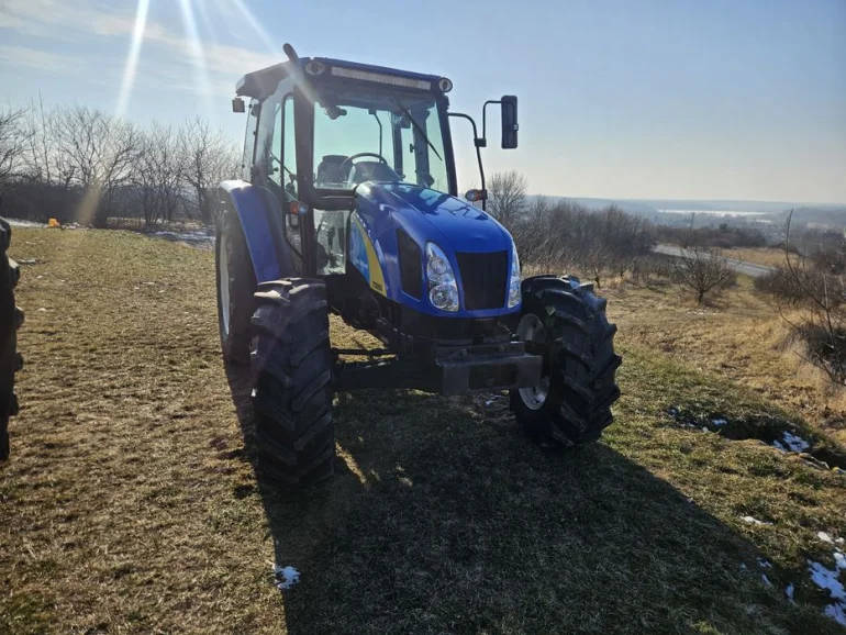 New holland t 5050
