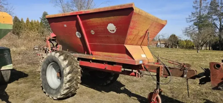 Rozsiewacz wapna bredal 6 ton
