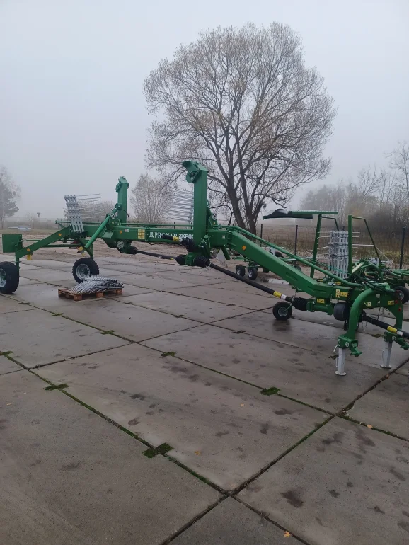 Pronar ZKP801 Zgrabiarka