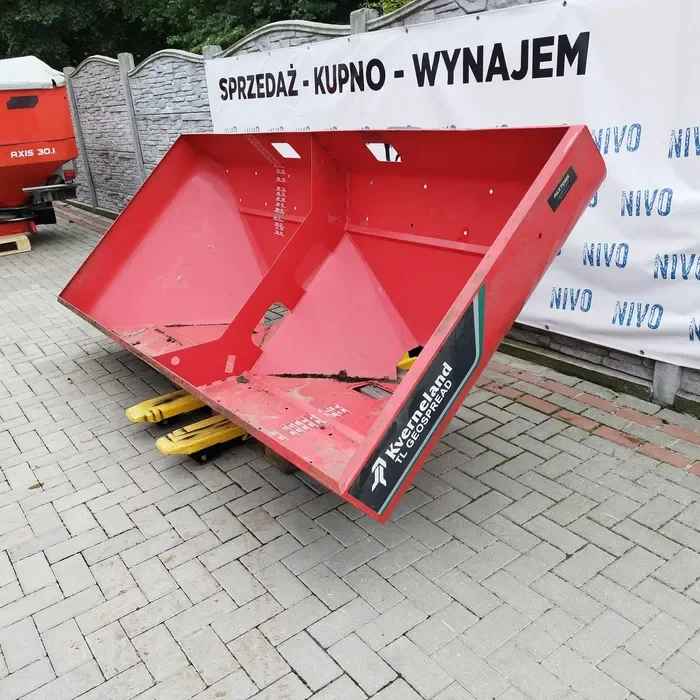 Wanna zbiornik rozsiewacz Kverneland TL