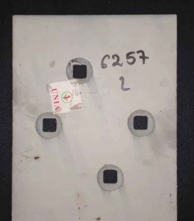 Nakładka tylna lewa 1117.810.010 Po/735 oryginał UNIA