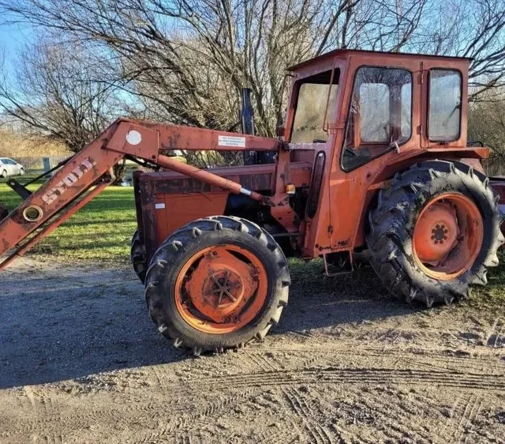 Ładowacz czołowy tur z adaptacja