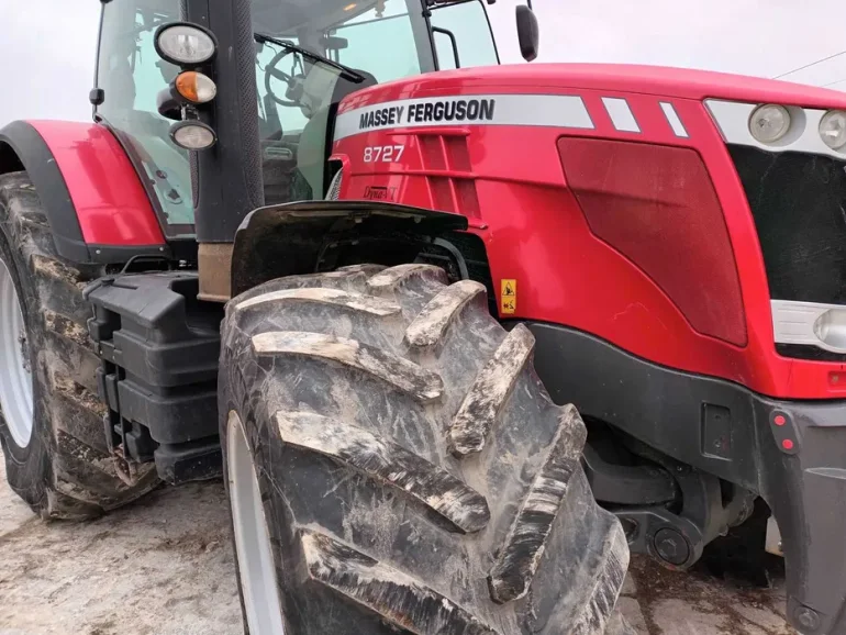 Ciągnik rolniczy Massey Ferguson 8727 Dyna VT